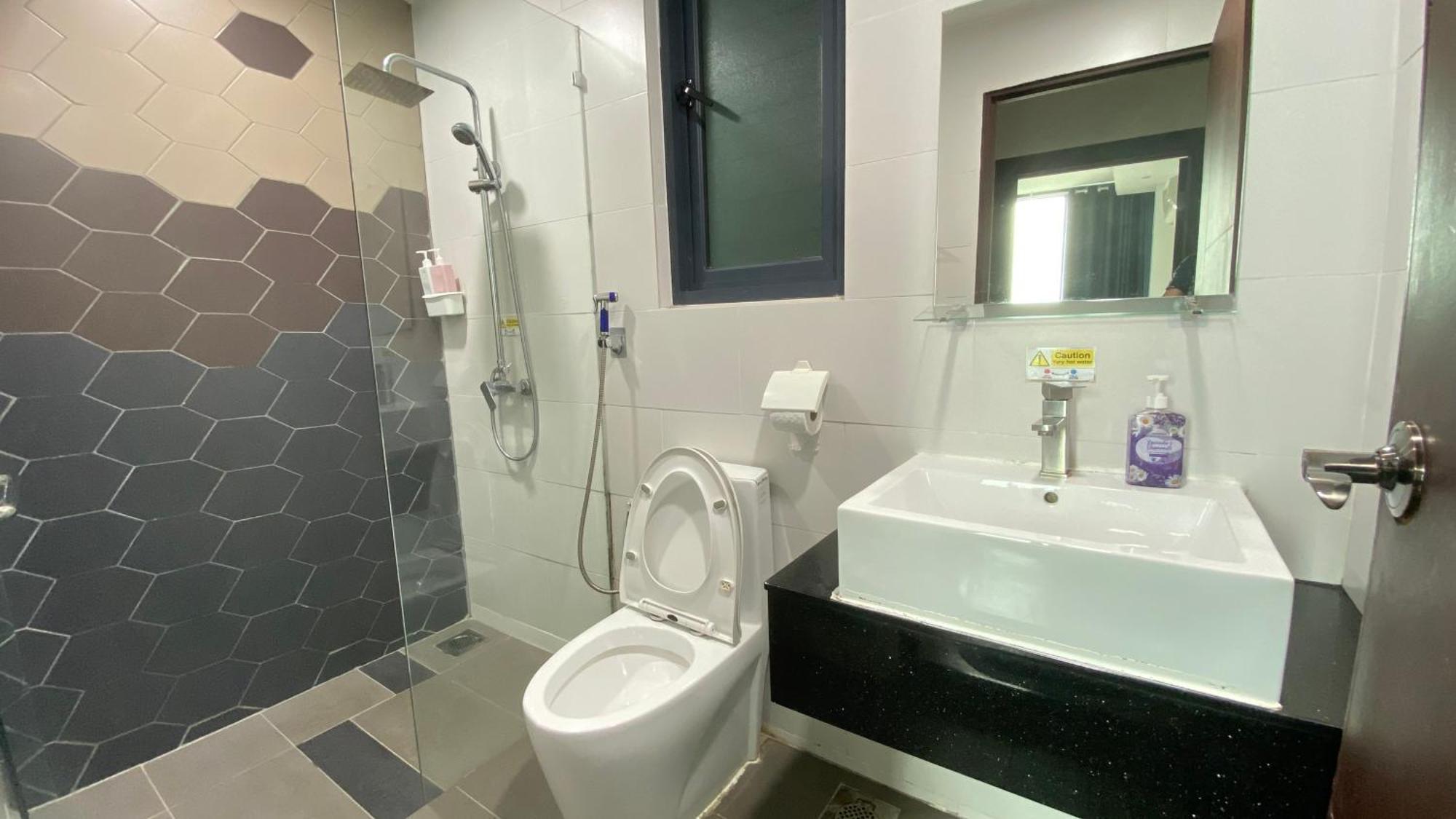 8Pax Cozy Home Stay Jazz Suites 1 Vivacity Kuching Sarawak 3Br エクステリア 写真